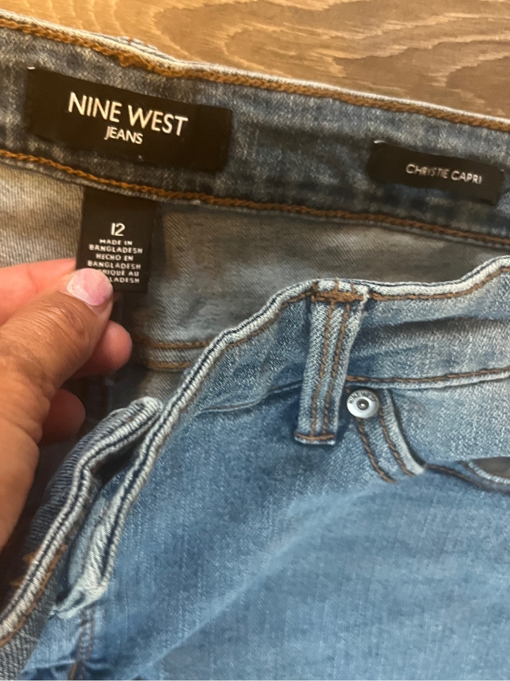 Nine West Light Blue Christie capri  Jeans size 12 - Picture 3 of 4